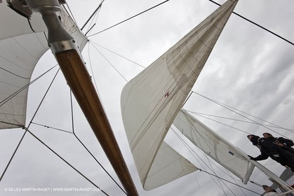 19 05 2010 - Lanveoc Poulmic (FRA,29) - Grand Prix de l'Ecole Navale -  Pen Duick II