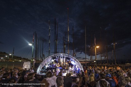 02 10 2014, Saint-Tropez (FRA,83), Voiles de Saint-Tropez 2014, Day 4, défilé des équipages   crew parade