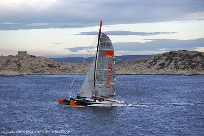 Orange II-Record Mediterranée 2004-Départ devant Marseille