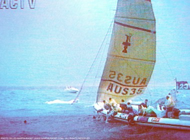 America's Cup, San Diego 1995 Australia One sinking