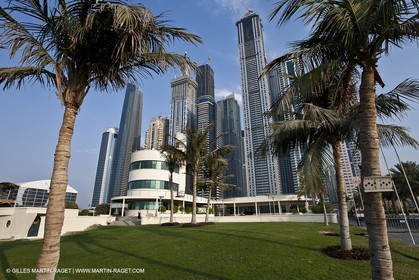 14 11 2010 - Dubai (UAE) - Dubai Louis Vuitton Trophy -  BMW ORACLE Racing - Training - Onboard Vs All 4 one