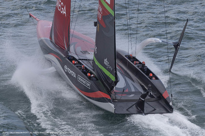 10 12 2020 - Auckland (NZL) - 36th America's Cup - Practice Sessions - Day 2 - Emirates Team New Zealand