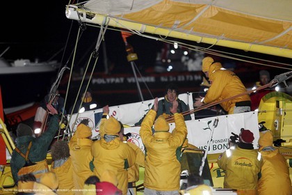 Arrivée 2eme - Jean LeCam - Bonduelle -  Classe IMOCA - Vendée Globe 2004