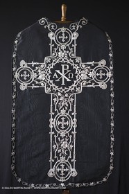 04 02 2013 - Marseille(FRA,13), Notre Dame de la Garde, liturgical clothing