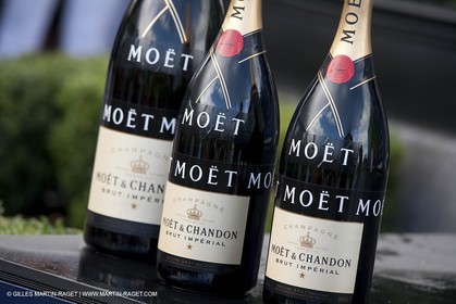 14 02 2009 - Auckland (NZL) - Louis Vuitton Pacific Series - Racing Day 14 - Challenger final