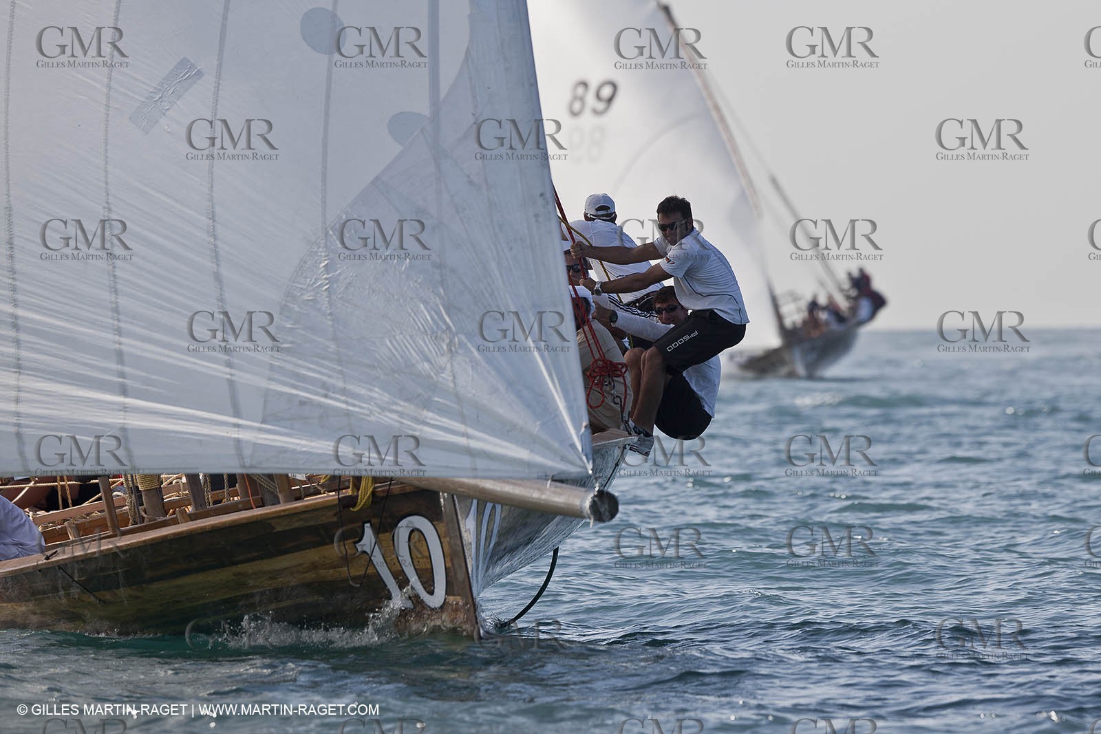 20 11 2010 - Dubai (UAE) - Dubai Louis Vuitton Trophy - Traditionnal dhow races for competing teams