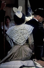 Women of Arles in traditional costume