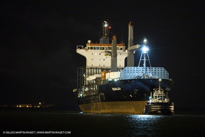 04 01 2010 - Valencia (ESP) - 33rd America's Cup - BMW ORACLE Racing - Arrival of Oceanlady in the port of Valencia