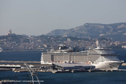 09 06 2012 - Marseille (FRA,13) - La Joliette northern harbor