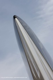 18 04 2012 - La Ciotat (FRA,13) - L'Hydroptère en préparation - Présentation du  nouvele équipage