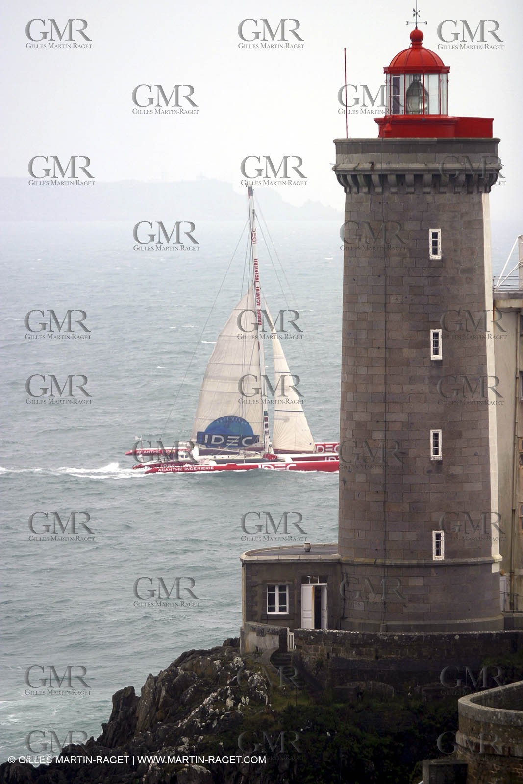 Round the world solo record - Idec - Francis Joyon - Brest finish