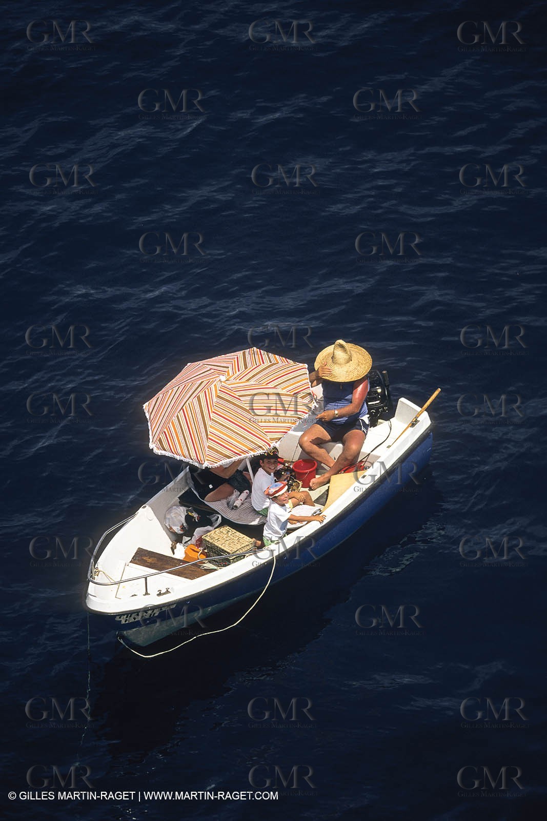 Powerboating, Cruising, running