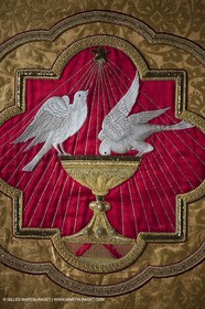 04 02 2013 - Marseille(FRA,13), Notre Dame de la Garde, liturgical clothing