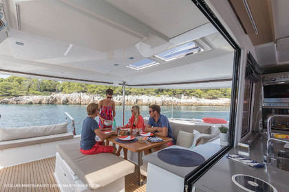12 09 2016, Cannes (FRA,06), Chantier Fountaine-Pajot, Helia 44