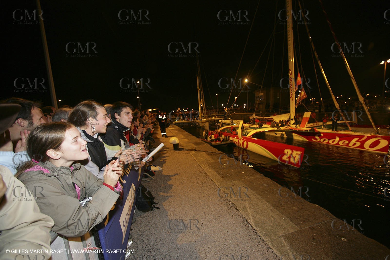 27 10 2006 - Saint Malo (FRA) - Route du Rhum 2006 - Thomas Coville - Sodeb'O - Lock passage