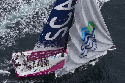 11 10 2014, Alicante (ESP), Volvo Ocean Race 2014-15, Team Alvimedica