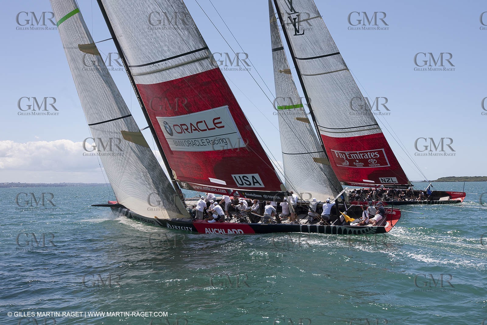 23 01 2009 - Auckland (NZL) -  Louis Vuitton Pacific Series - BMW ORACLE Racing-Tuning up onboard Emirates Team New Zealand yacht