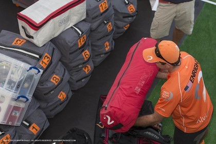 08 10 2014, Alicante (ESP), Volvo Ocean Race 2014-15, Team Alvimedica