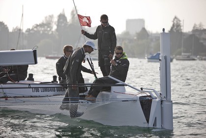 09 10 2010 - Morges (SUI) - L'Hydroptère.CH - 1st sail