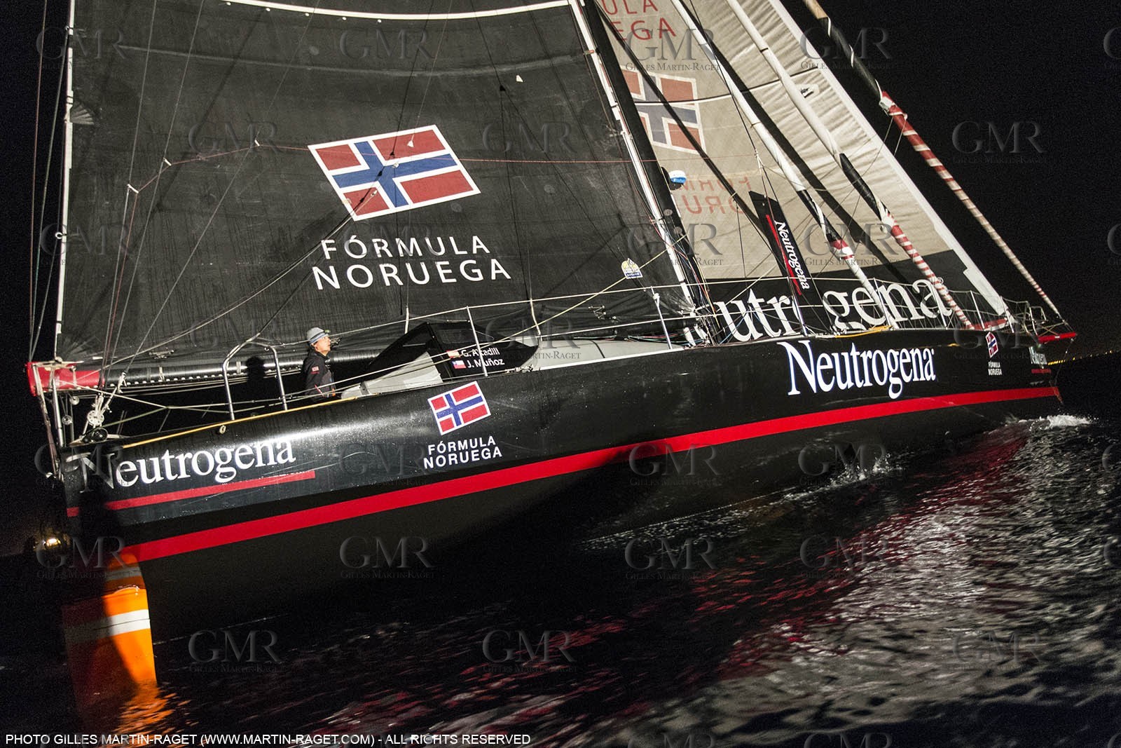 30 03 2015, Barcelona (ESP), Barcelona World Race 2014-15, Neutrogena (Guillermo Altadill, José Muñoz) arrival in 2nd place.