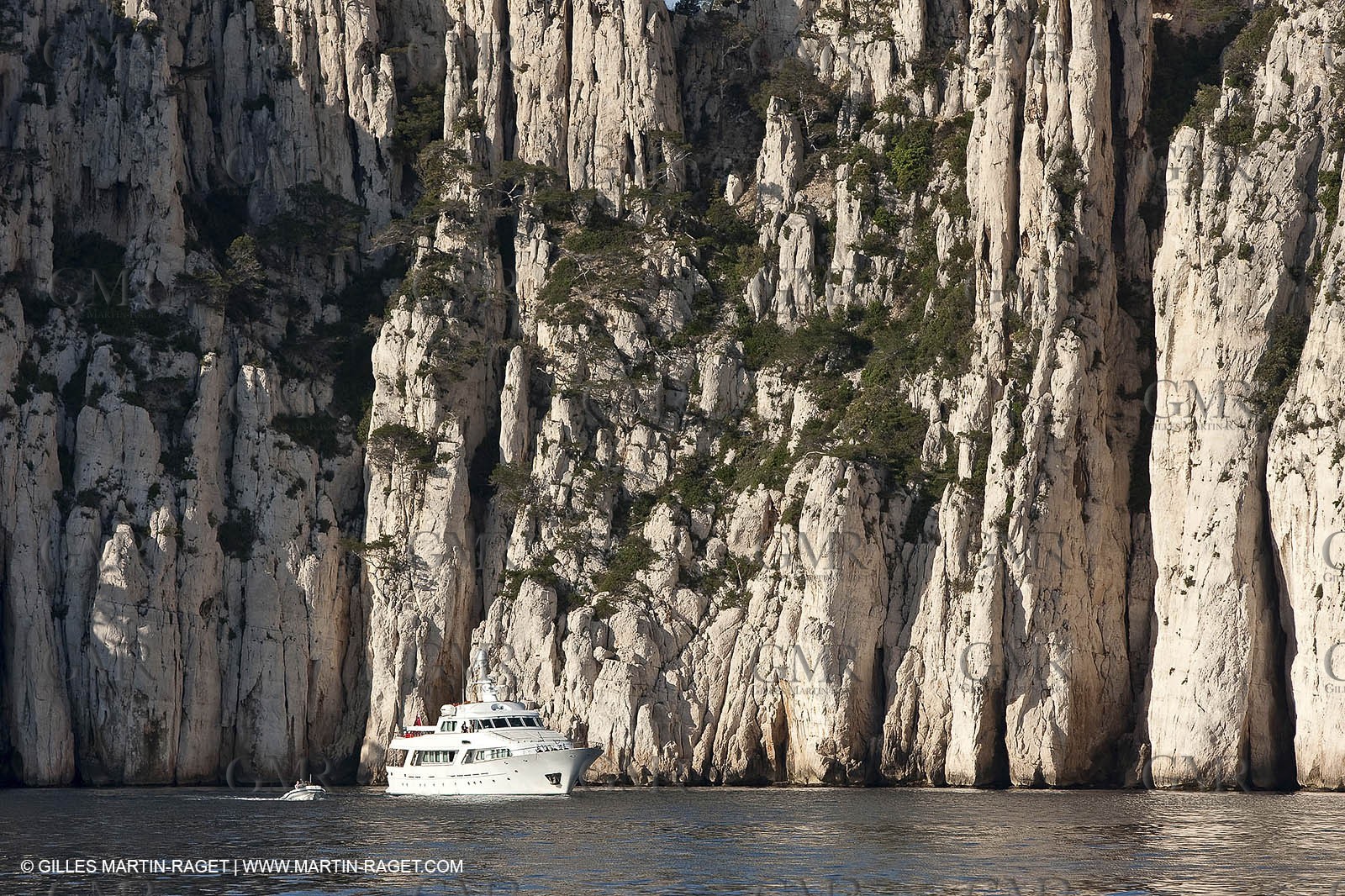 06 05 2009 - Marseille (FRA, 13) - Les Calanques - Au pied des falaises de Castelviel