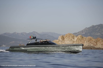 16 07 2007 - Portisco (Italie, Sardaigne) - Wally Power 47 millesime 2007