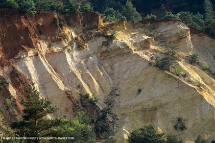 France, Provence, Luberon, Carrières d'ocre près d'Apt, ocher stone pit near Apt
