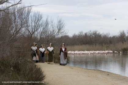 24 02 2007 - Saintes Maries of the Sea (FRA, 13) - Queen of Arles and her assistants in Camargue
