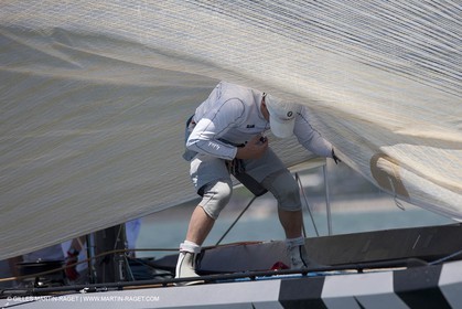 23 01 2009 - Auckland (NZL) - Louis Vuitton Pacific Series - BMW ORACLE Racing - Tuning up onboard Emirates Team New Zealand yacht