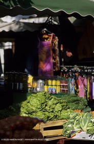 Marché du samedi à Saint Gilles (30)