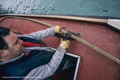 Monde maritime, opérations porturaires, ports, manoeuvres, marine world, harbour operations, maritime shipping,