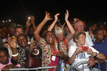 - Mac Arthur Ellen - Arrivée en Gaudeloupe - Winner -  Classe Imoca - Route du Rhum 2002
