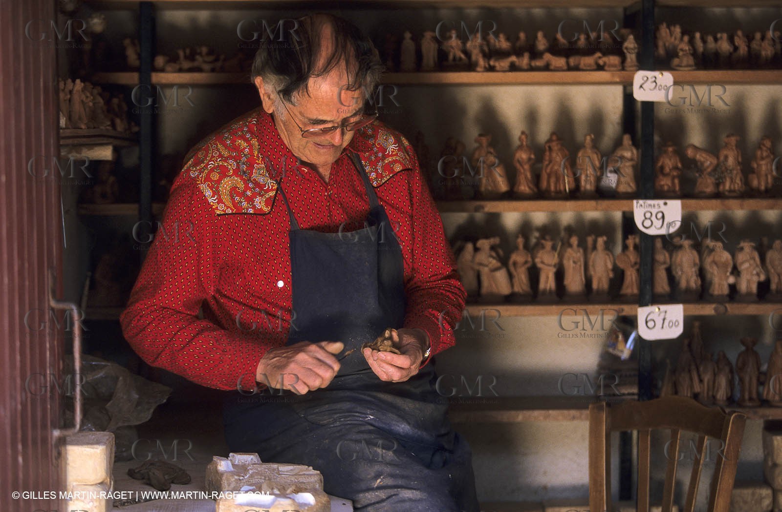 Baux de Provence, Cribs making