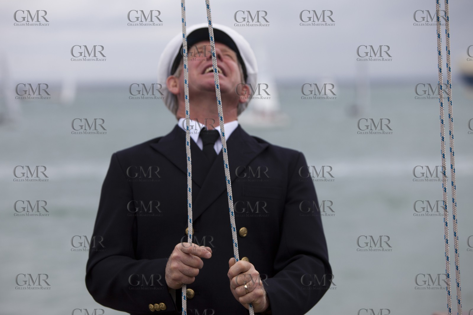 04 08 2010 - Cowes (UK, IOW) - The 1851 Cup -  BMW ORACLE Racing - Day 2.