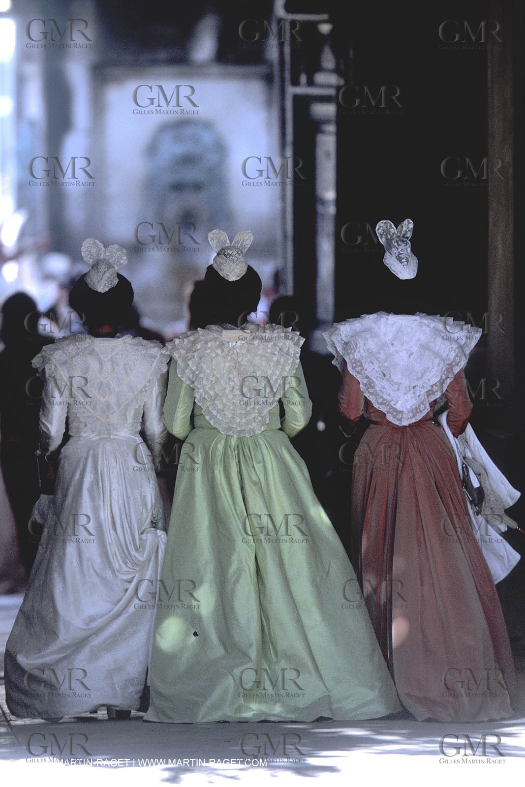 Women of Arles in traditional costume