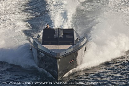 11 11 2009 - Saint Jean Cap Ferrat (FRA,06) Wally Yachts - Wallypower 55