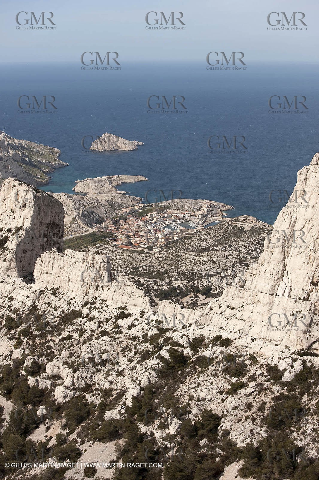 10 03 2009 - Marseille (FRA, 13) - Les Calanques - Les Lames de St Michel - village des Goudes