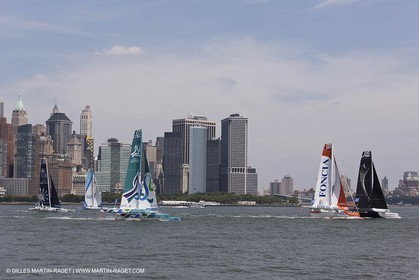 05 07 2012 - New York (USA) - Ocean Krys Race - Speed runs in fornt of NY city