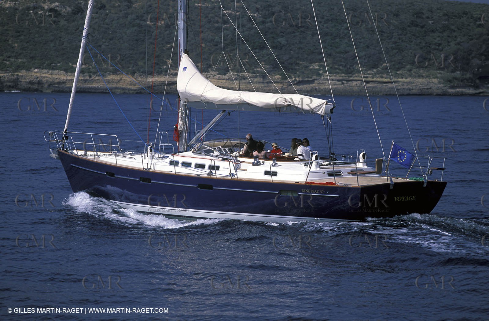 Cruising monohull mooring