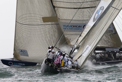 06 08 2010 - Cowes (UK, IOW) - The 1851 Cup -  BMW ORACLE Racing - Day 4