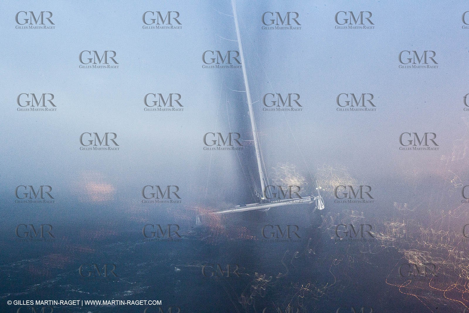 09 10 2010 - Morges (SUI) - L'Hydroptère.CH - 1st sail