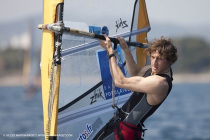 20 04 2010 - Hyères (FRA,83) - SOF 2010 - ZHIK Team - RSXmen - Julien Bontemps