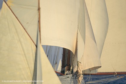 Sailing, Classic yachts (for yacht names check keywords)
