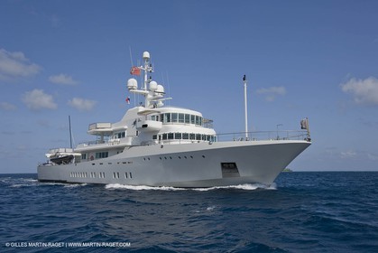 01 02 2008 - San Blas Archipelago (Panama) - Motor Yacht Senses