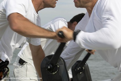 05 07 2012 - New York (USA) - Ocean Krys Race - Speed runs in fornt of NY city