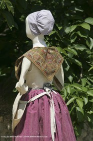May 2004 - La Tour d'Aigues (FRA, 84) - Old costumes for women of the South exhibition