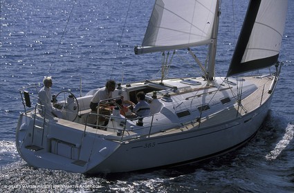 Monocoque de croisiere sous voile