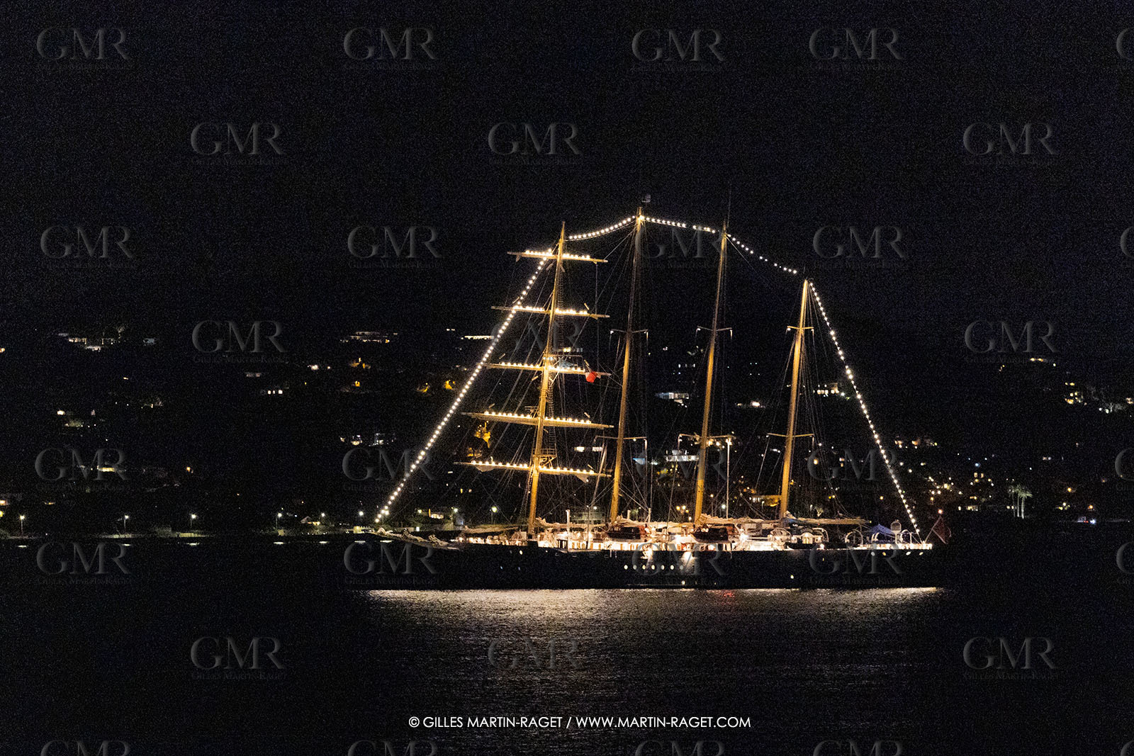 03 10 2025, Saint-Tropez (FRA), LEs VOiles de Saint-Tropez 2025, Race Day 5, crew party