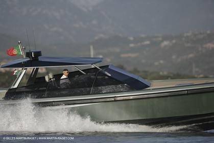 16 07 2007 - Portisco (Italie, Sardaigne) - Wally Power 47 millesime 2007