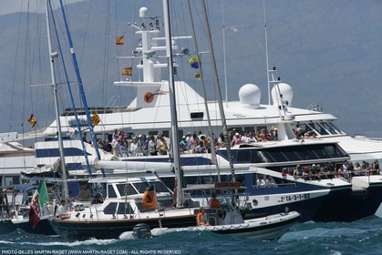 02 06 2007-Valencia (Spain)- 32nd America's Cup - Louis Vuitton Cup Final - Day 2